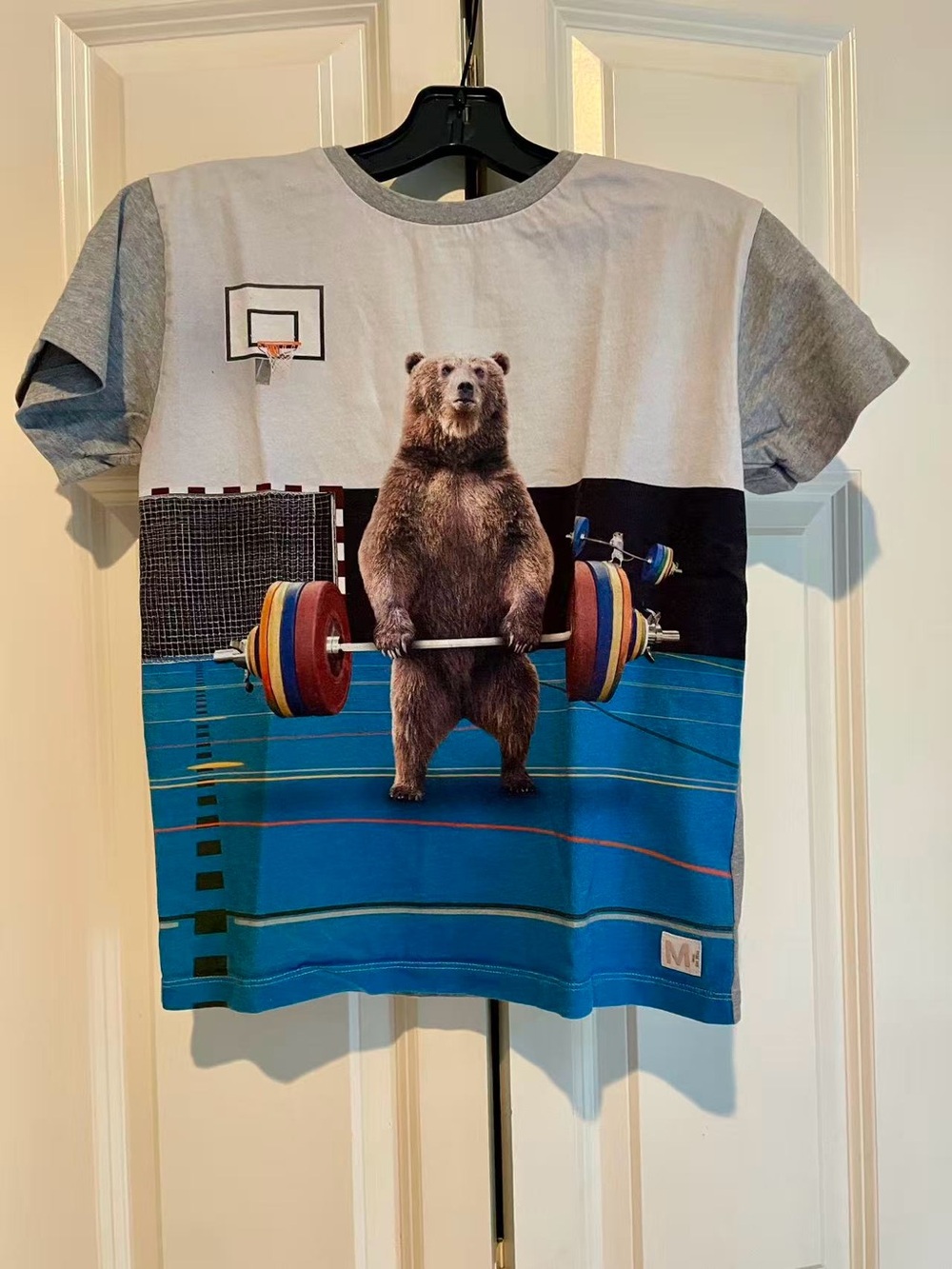 Molo Kids Graphic T-Shirt with Blue Bear Weightlifting Print size 140cm